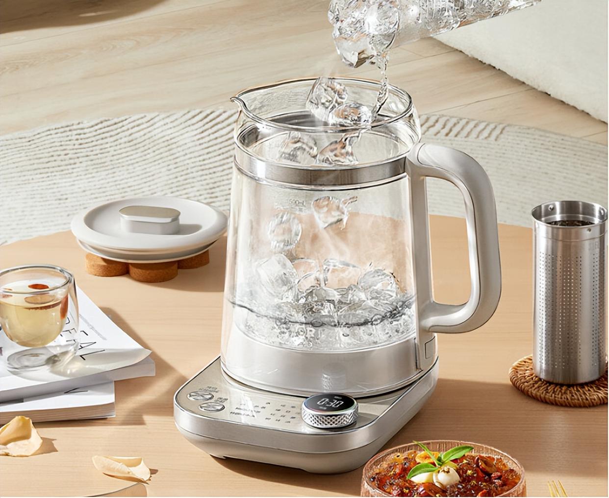 電熱水壺哪個(gè)品牌好？五大熱門機(jī)型實(shí)測(cè)評(píng)選，結(jié)果可能和你想的不一樣